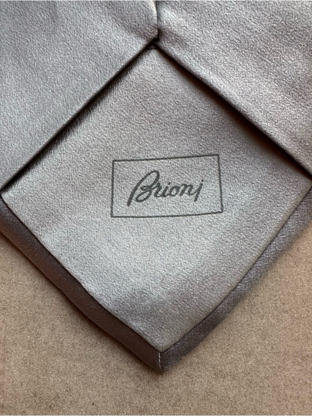 Brioni Men's Silver-Blue Gray Silk Tie - Imperfect